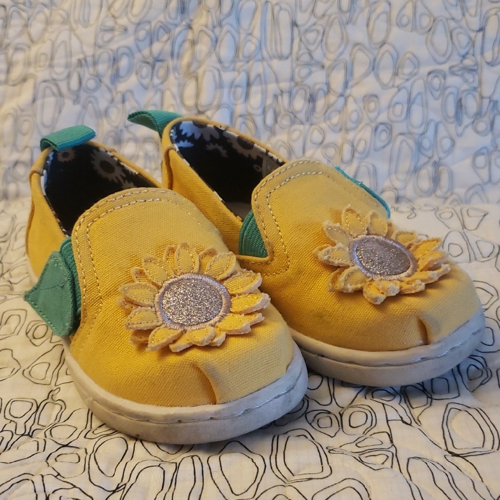 Toms Kids Sunflower Slip-On Sneakers